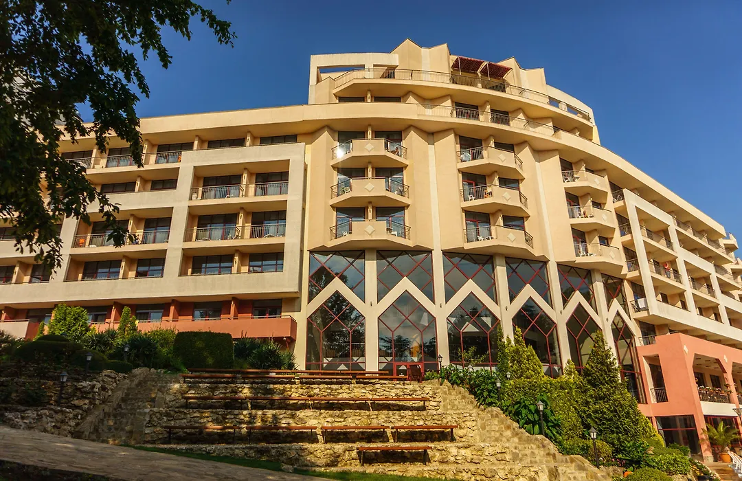 Park Hotel Odessos-1